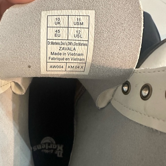Dr. Martens - Picture 4 of 4